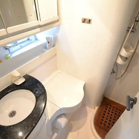 Úszó hotel Azce Yatcilik Antalya